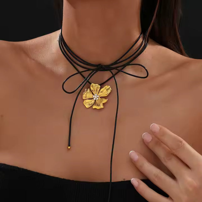 GOLDEN FLORA CHOKER - NECKLACE