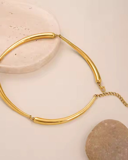 GOLDEN FLOW CHOKER - NECKLACE