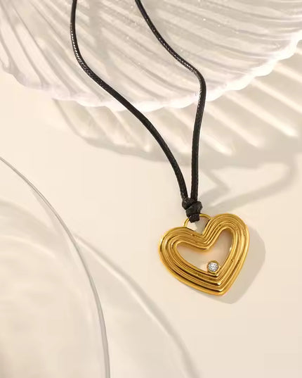 ETERNAL LOVE PENDANT