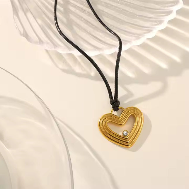 ETERNAL LOVE PENDANT