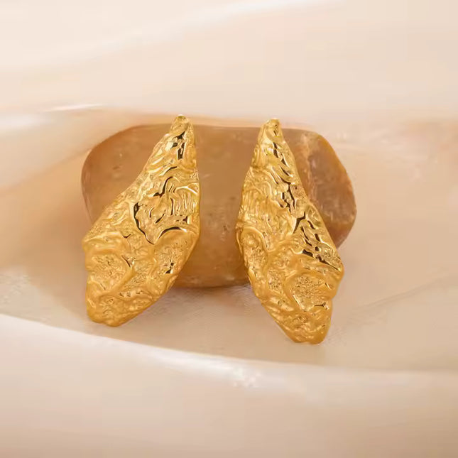 LIQUID GOLD TEXTURED EARRINGS